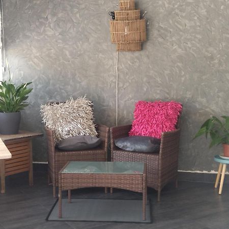 Apartmán Chambre Serenity Stains Exteriér fotografie
