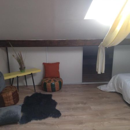 Apartmán Chambre Serenity Stains Exteriér fotografie