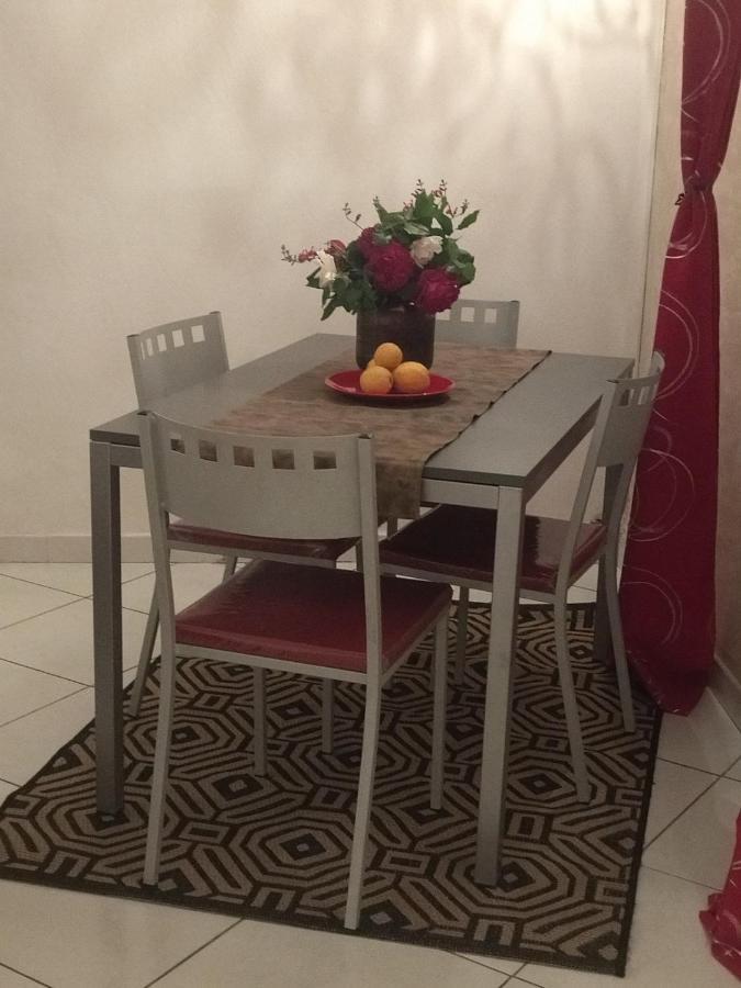 Apartmán Chambre Serenity Stains Exteriér fotografie