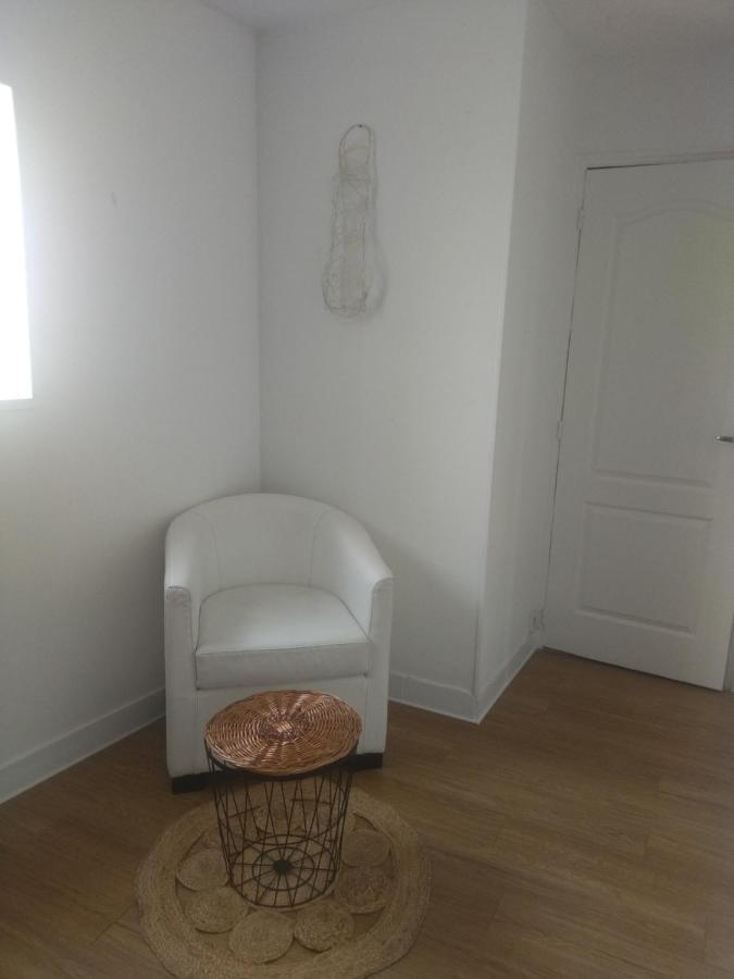 Apartmán Chambre Serenity Stains Exteriér fotografie