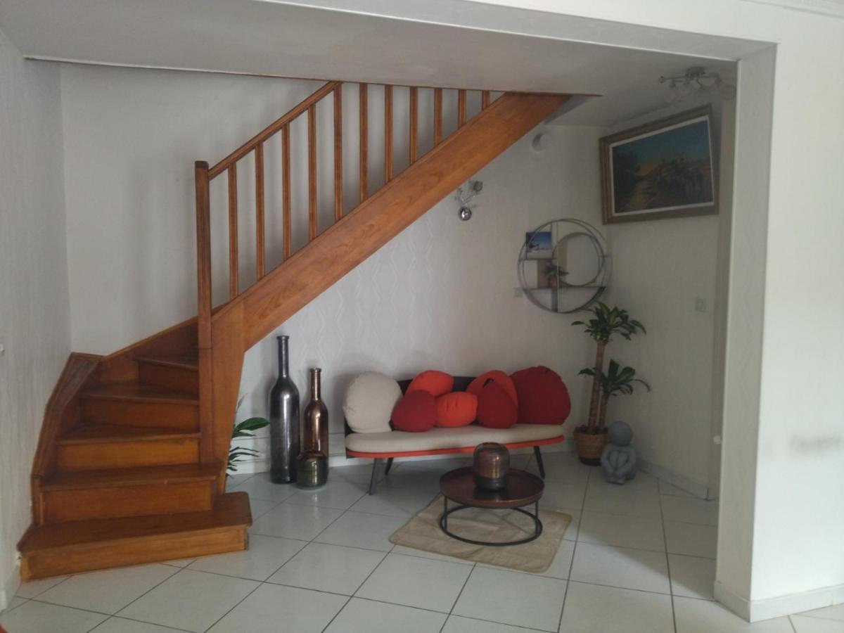 Apartmán Chambre Serenity Stains Exteriér fotografie